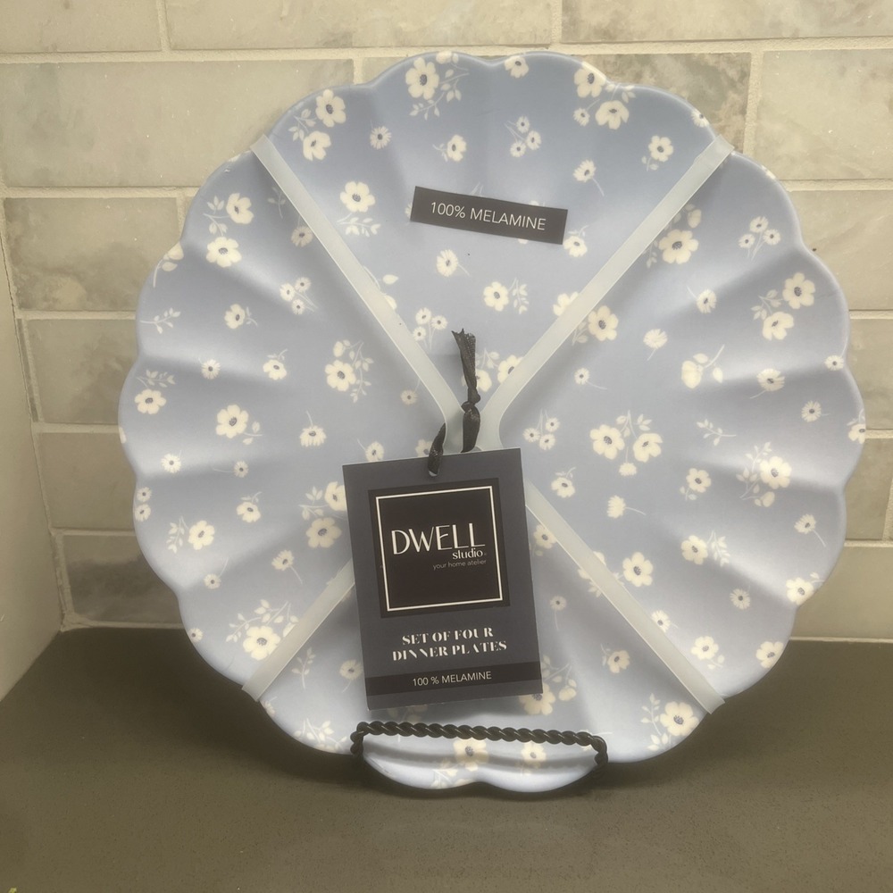 NEW Set 4 DWELL Melamine 10.5" Dinner Plates Matte Blue & White Scalloped Edge